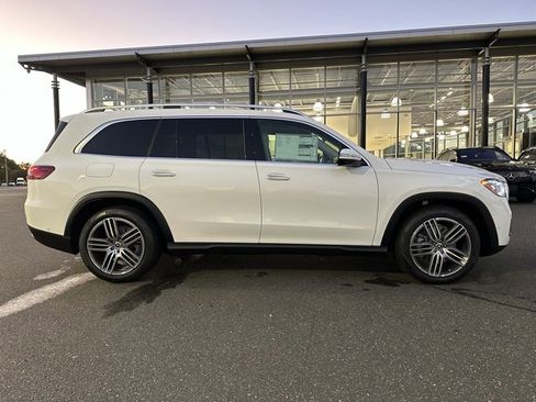 New 2026 Mercedes-Benz GLS 450 4MATIC image 8