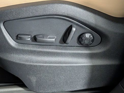 New 2026 Porsche Cayenne image 29