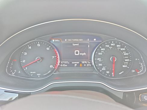 Used 2018 Audi Q7 3.0T Premium Plus w/ Premium Plus Package image 17