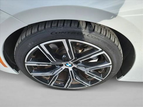 Used 2022 BMW 230i Coupe w/ Premium Package 2 RWD image 9