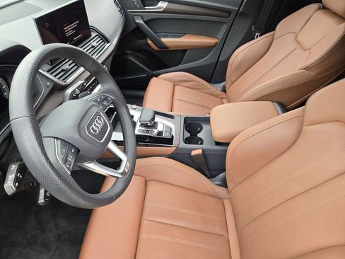 Certified 2025 Audi Q5 e Premium Plus AWD/4WD image 17