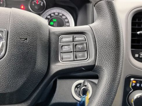 Used 2019 RAM 1500 Express w/ Express Value Package AWD/4WD image 36