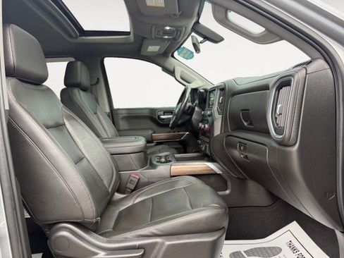 Used 2020 Chevrolet Silverado 1500 LT Trail Boss AWD/4WD image 8