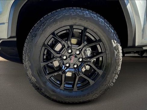 New 2026 GMC Canyon Elevation w/ Convenience Package image 12