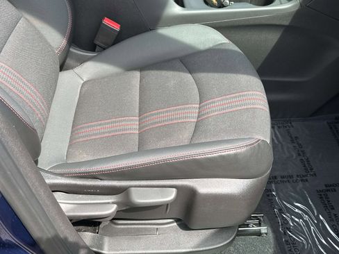 Used 2023 Chevrolet Equinox RS AWD/4WD image 26