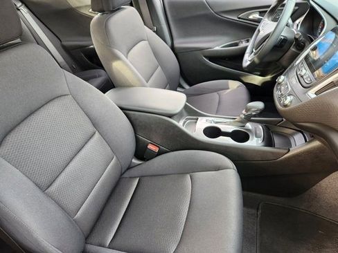 Used 2023 Chevrolet Malibu RS image 19