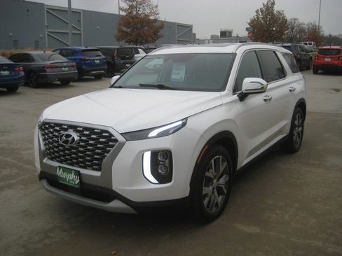 Used 2021 Hyundai Palisade SEL w/ Premium Package image 4