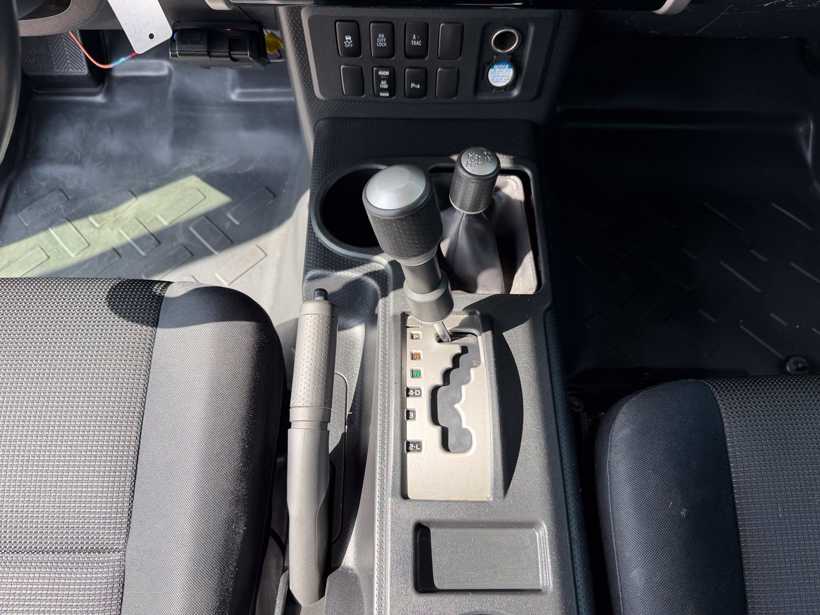 Used 2012 Toyota FJ Cruiser 4WD w/ Upgrade Pkg image 16