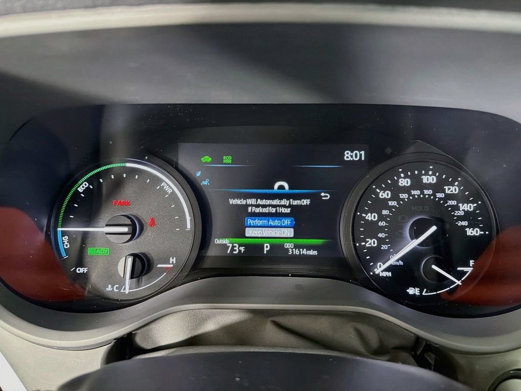 Used 2025 Toyota Sienna XLE FWD image 18