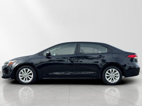 Used 2024 Toyota Corolla LE w/ LE Convenience Package image 7
