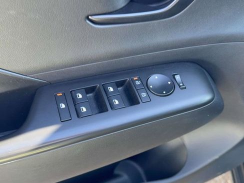 Used 2024 Hyundai Kona SEL image 13