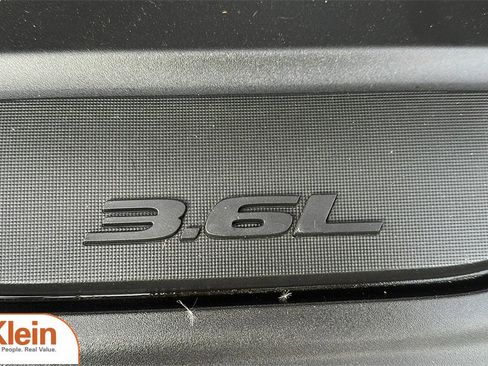 Used 2024 Chrysler Pacifica Pinnacle w/ Trailer Tow Group image 36