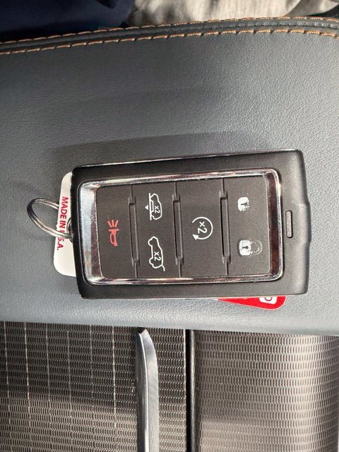 Used 2024 Jeep Grand Wagoneer Series III w/ Rear Seat Video Group 1 AWD/4WD image 26