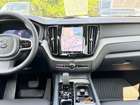 Used 2025 Volvo XC60 B5 Plus w/ Climate Package image 14
