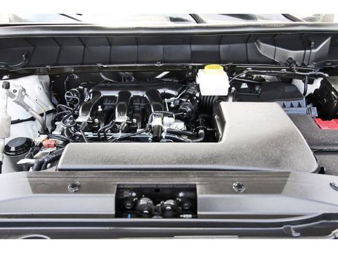 Used 2025 Nissan Pathfinder Platinum w/ Cargo Package image 32