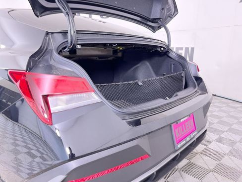 New 2025 Hyundai Elantra SE image 24