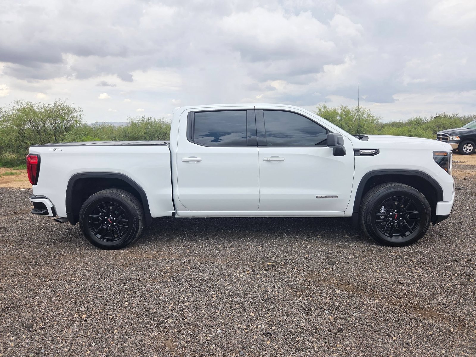 Used 2026 GMC Sierra 1500 Elevation AWD/4WD image 4