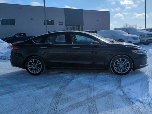 Used 2020 Ford Fusion SEL image 9