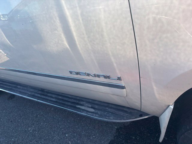 Used 2014 GMC Yukon Denali AWD/4WD image 13
