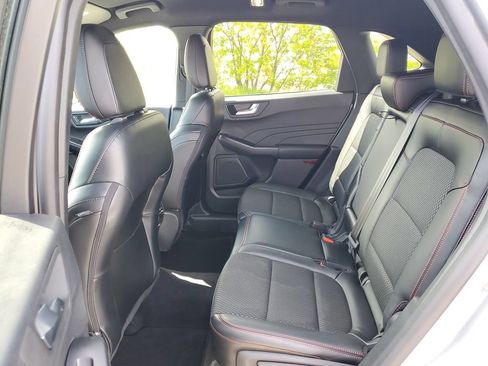 Certified 2024 Ford Escape ST-Line w/ Tech Pack #1 AWD/4WD image 14