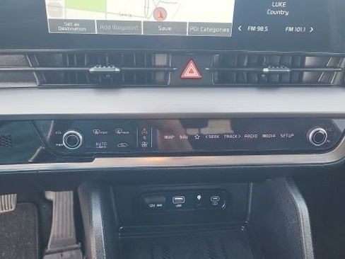 Used 2023 Kia Sportage EX FWD image 8