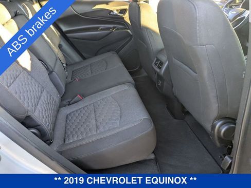 Used 2019 Chevrolet Equinox LT image 37