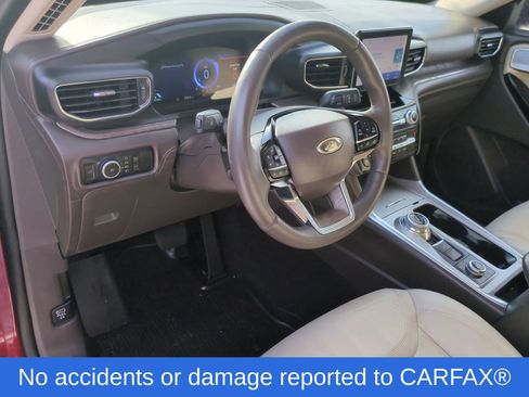 Used 2023 Ford Explorer Platinum w/ Equipment Group 601A image 2