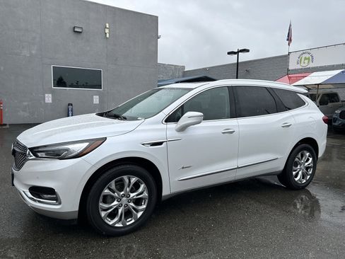 Used 2018 Buick Enclave Avenir w/ Avenir Technology Package image 7
