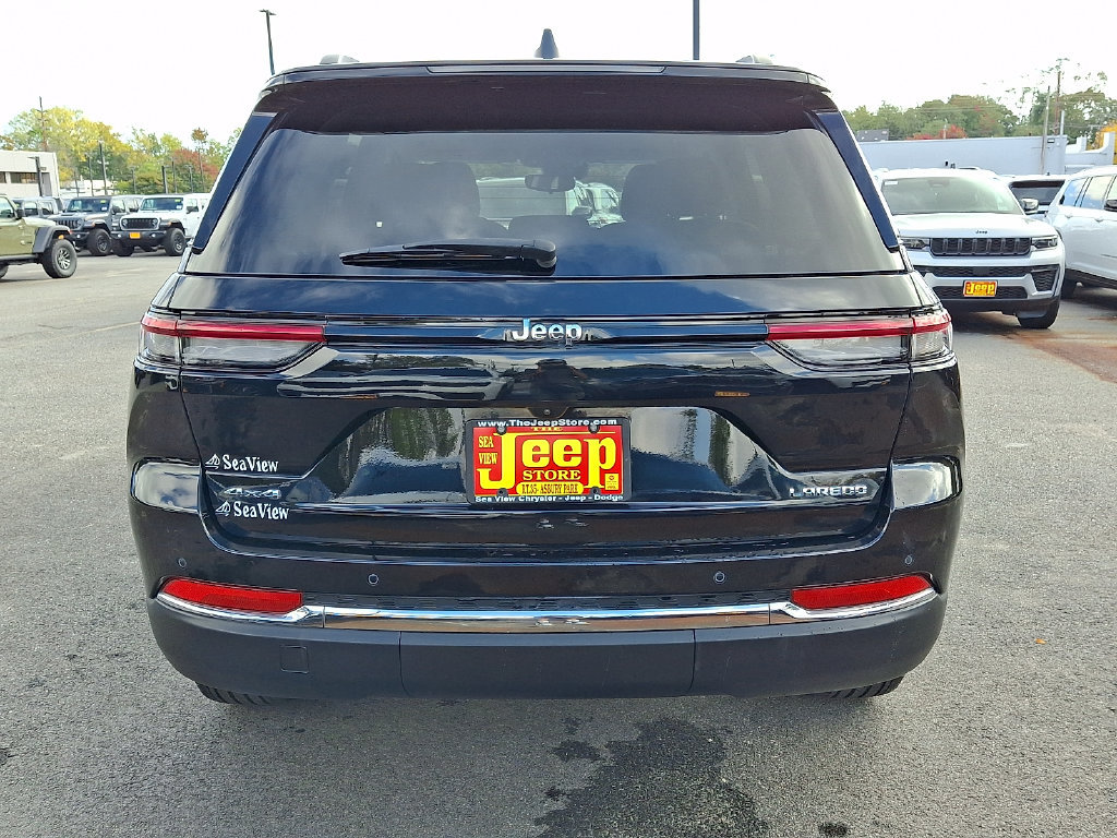 Certified 2023 Jeep Grand Cherokee Laredo X AWD/4WD image 5