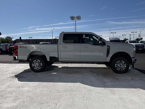 New 2026 Ford F250 Lariat w/ FX4 Off-Road Package AWD/4WD image 2
