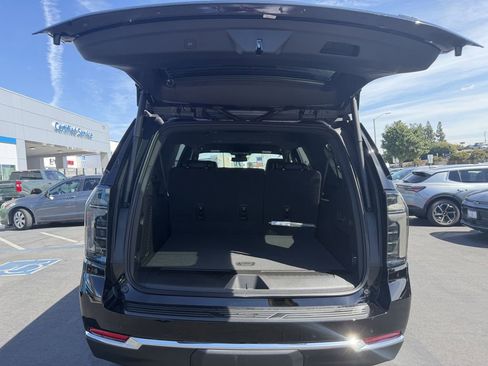 New 2026 Chevrolet Suburban LT w/ Comfort Package image 20