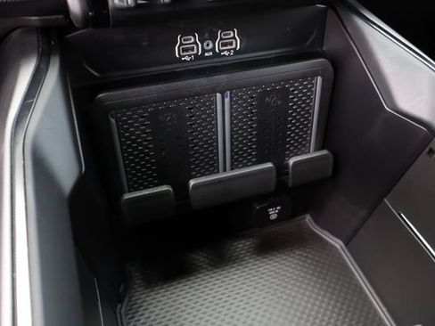 Used 2025 RAM 2500 Rebel w/ Rebel Level 1 Equipment Group AWD/4WD image 33
