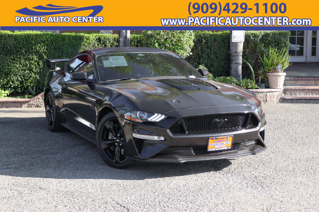 Used 2021 Ford Mustang GT Premium w/ Black Accent Package RWD image 1