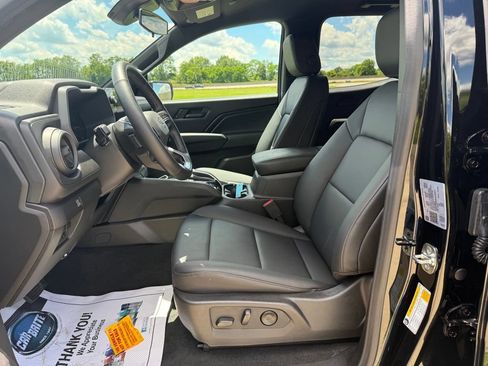 Used 2026 Chevrolet Colorado Trail Boss AWD/4WD image 24