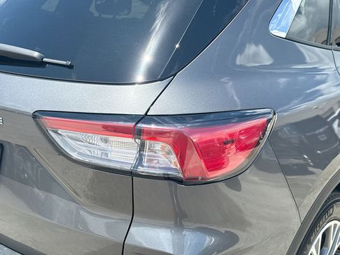 Used 2022 Ford Escape SEL FWD image 25