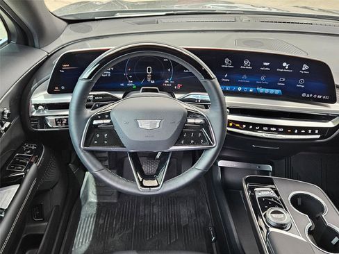 New 2026 Cadillac Lyriq Luxury w/ LPO, Floor Liner Package AWD/4WD image 12