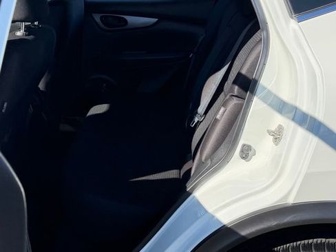 Certified 2022 Nissan Rogue Sport S image 21