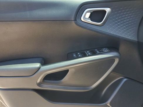 Used 2021 Kia Soul S FWD image 21