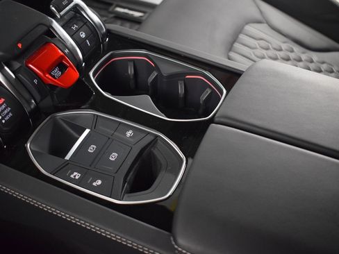 Used 2024 Lamborghini Urus S image 35