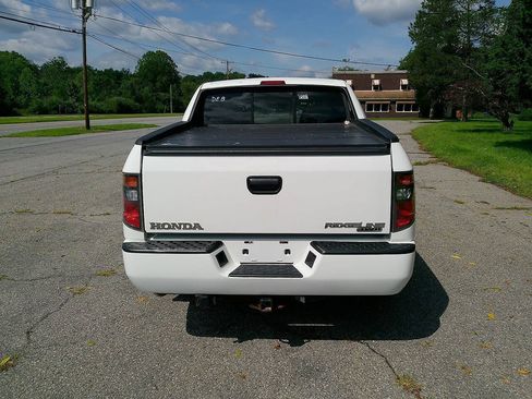 Used 2008 Honda Ridgeline RT image 7