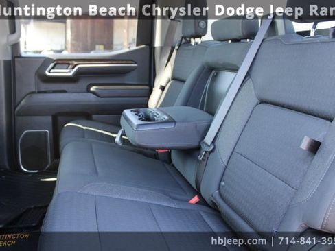 Used 2022 GMC Sierra 1500 Elevation image 33