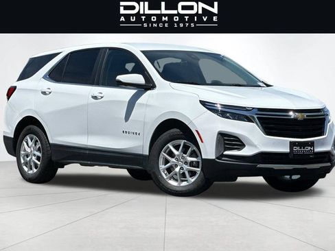 Used 2024 Chevrolet Equinox LT AWD/4WD image 2