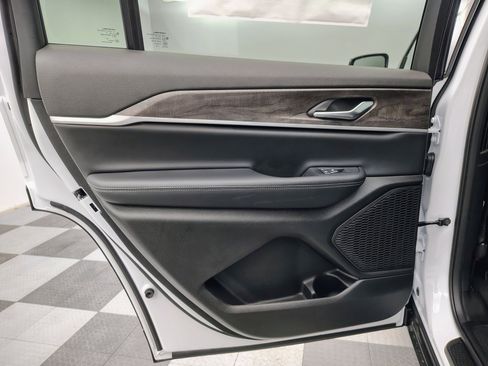 New 2026 Jeep Grand Cherokee L 4WD image 20