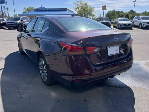 Used 2024 Nissan Altima 2.5 SV AWD/4WD image 5