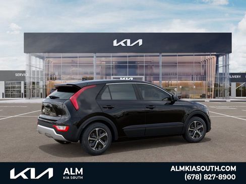 New 2025 Kia Niro LX image 6