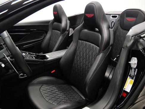 Used 2025 Aston Martin DB12 Convertible RWD image 25
