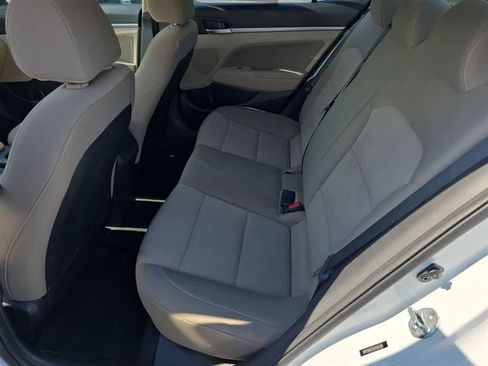 Used 2020 Hyundai Elantra SEL FWD image 16