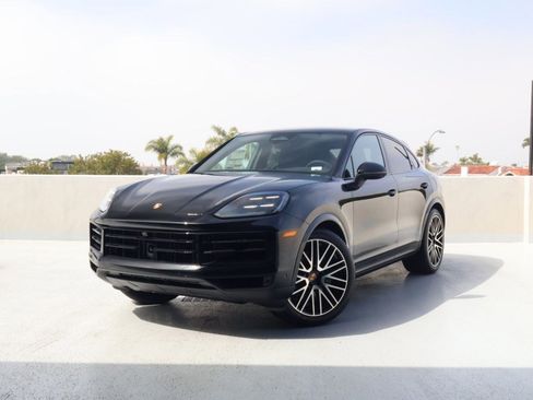 New 2026 Porsche Cayenne Coupe AWD/4WD image 1