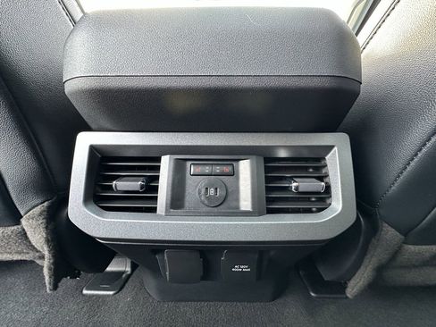 Used 2023 Ford F250 Lariat w/ Lariat Ultimate Package image 8