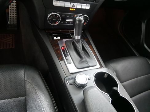 Used 2014 Mercedes-Benz C 250 Coupe image 24